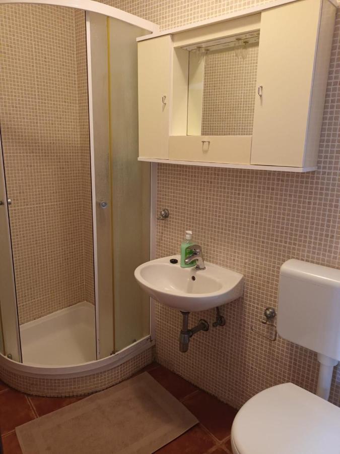 Vuke Apartments Сень Екстер'єр фото
