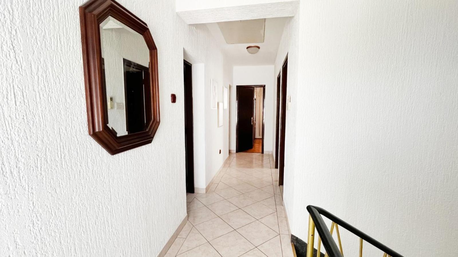 Vuke Apartments Сень Екстер'єр фото